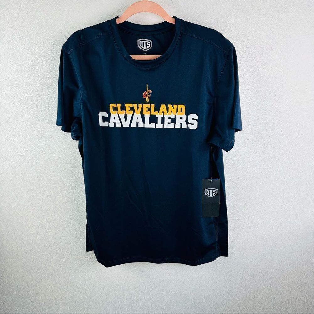 OTS‎ Navy Cleveland Cavaliers Athletic Tee Men’s Size L NWT